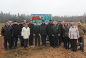 Представители городов-побратимов Верхнедвинска и Капшагая создали Вектор дружбы.