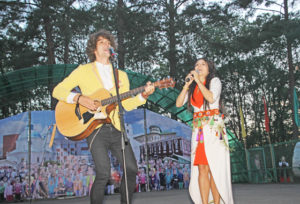 Фіналісты Еўрабачання «NaviBand» на верхнядзвінскай сцэне.
