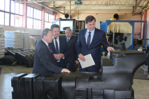 М. В. Рыженков посетил производственные цеха ОАО "Инвет".